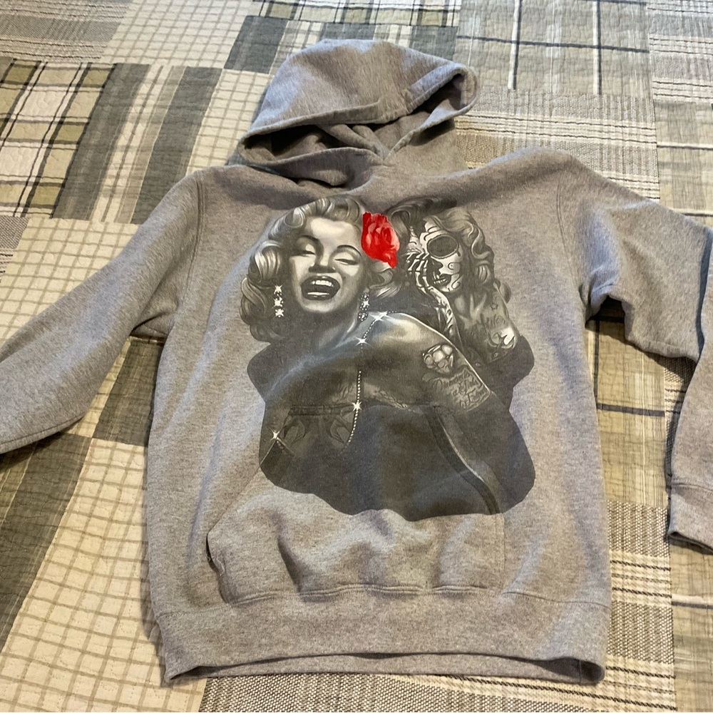 Marilyn Monroe Smile Now Cry Later Woman’s Sweatshirt. SP